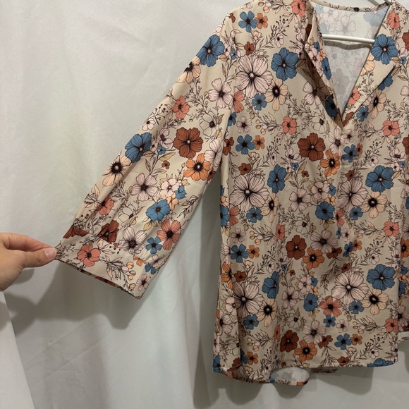 Emory Rose Blouse NWOT Vintage Inspired Floral L - Picture 3 of 6